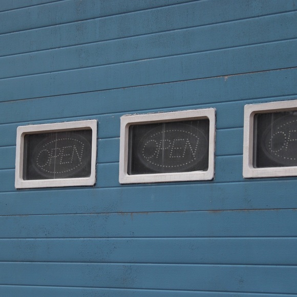 Meet your Posher, Abby - Picture 1 of 1